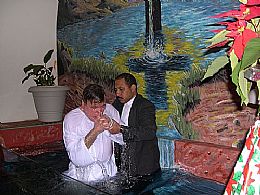 Bautizos Enero 1 del 2006: 
Hno. Orlando Santiago