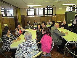 PRIMERA CELEBRACION EN IRVING PARK: 
